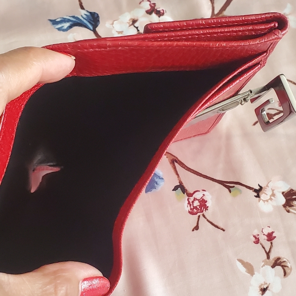 Gucci Wallet - Picture 6 of 16